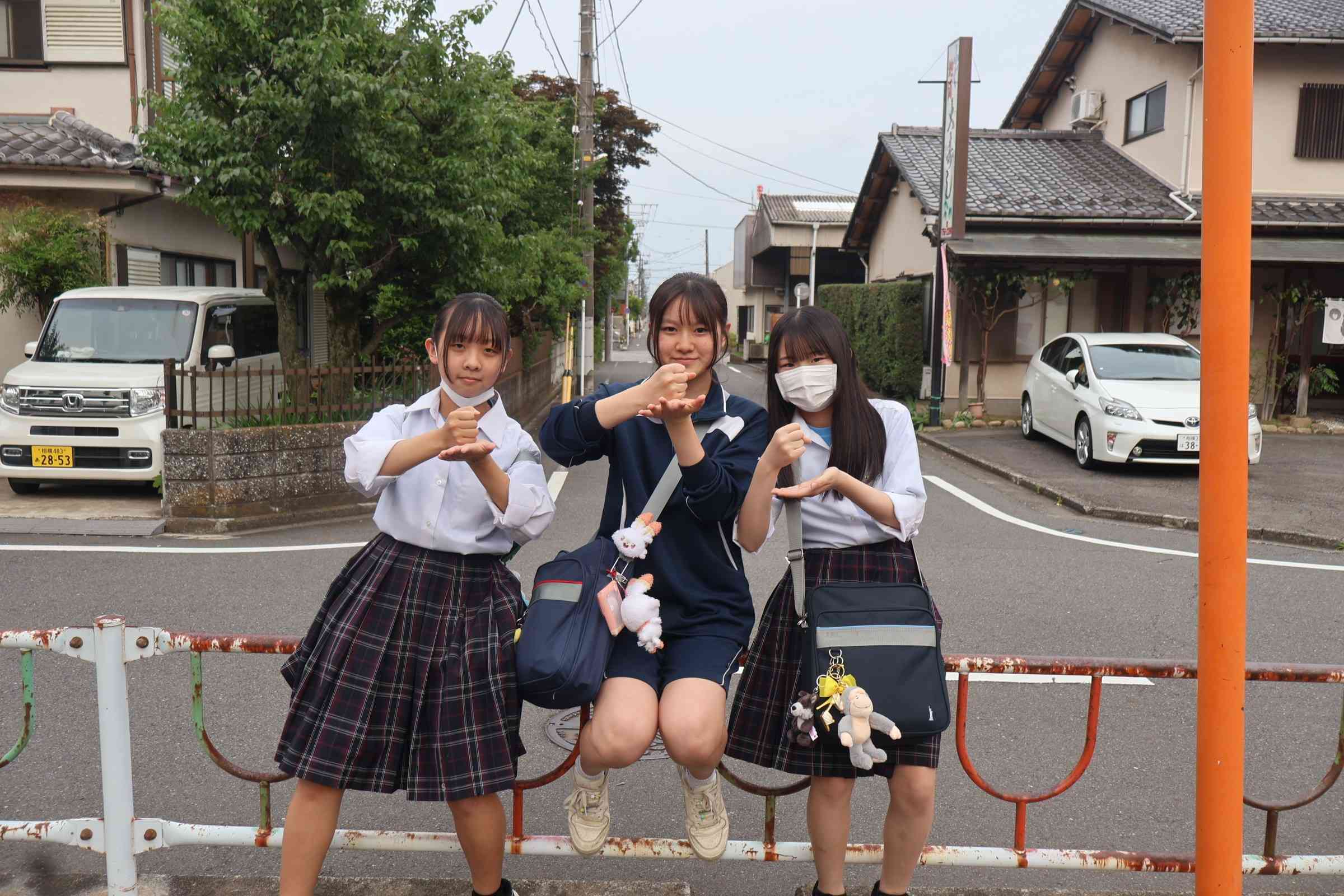 清新中学校入口〔神奈川中央交通〕 – 清新中学校入口 時刻表 – DIBGS